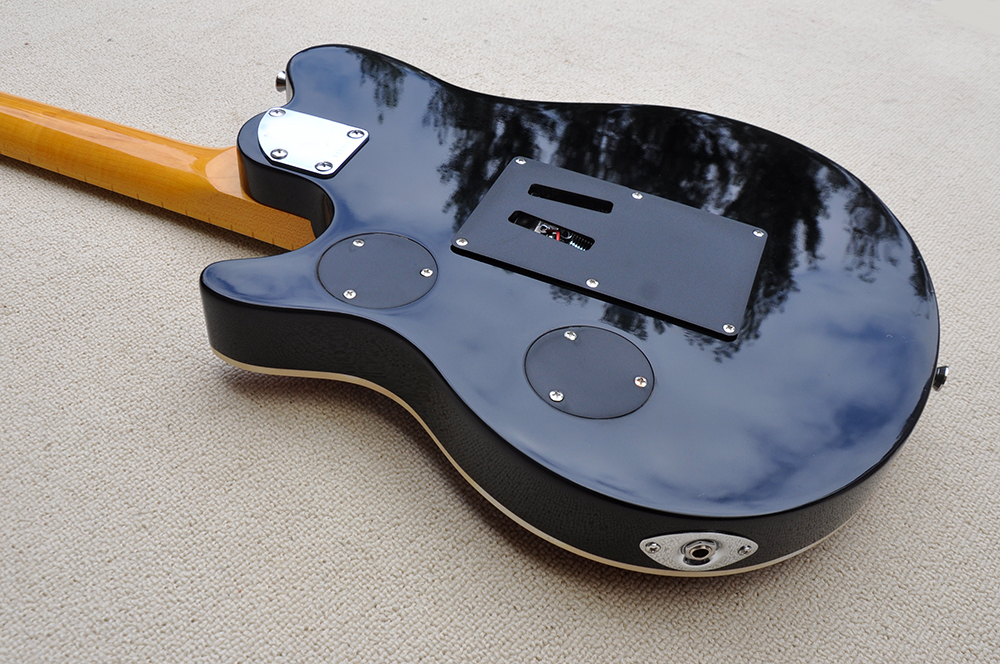 Fabrikspezifische rote E-Gitarre mit gestepptem Ahornfurnier und Ahorngriffbrett, doppelter Rock-Brücke, kann individuell angepasst werden