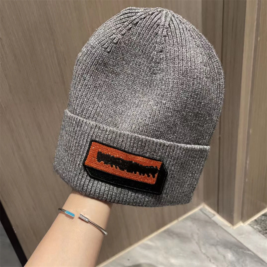 Tasarımcı Erkekler ve Kadınlar Beanie Cap Lüks Kafatası Şapkası Kapaklar Kayak Şapkaları Snapback Maske Takılmış Unisex Kış Kaşmir Günlük Açık