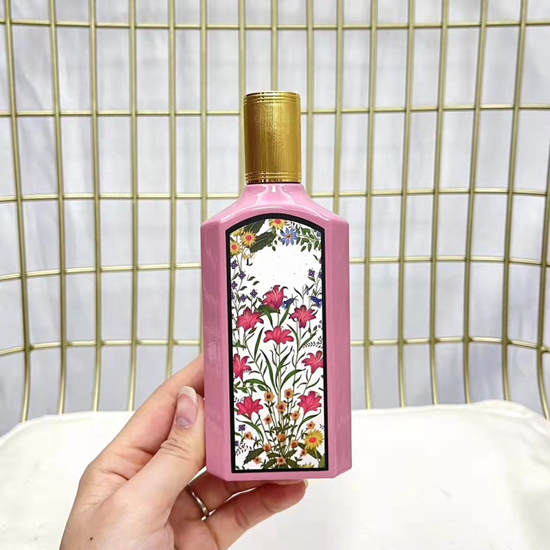 Partihandel charmig designer m￤rke flora parfymer f￶r kvinnor gardenia cologne 100 ml kvinna sexig jasmine doft parfymer spray edp parfums royal essence snabb fartyg