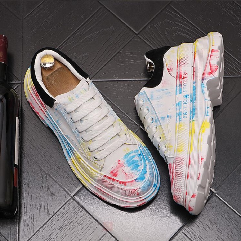 Mocassini da uomo Scarpe Moda Versatile Graffiti Scarpe sportive stringate Sneakers Punk Rock di lusso Zapatos Da04