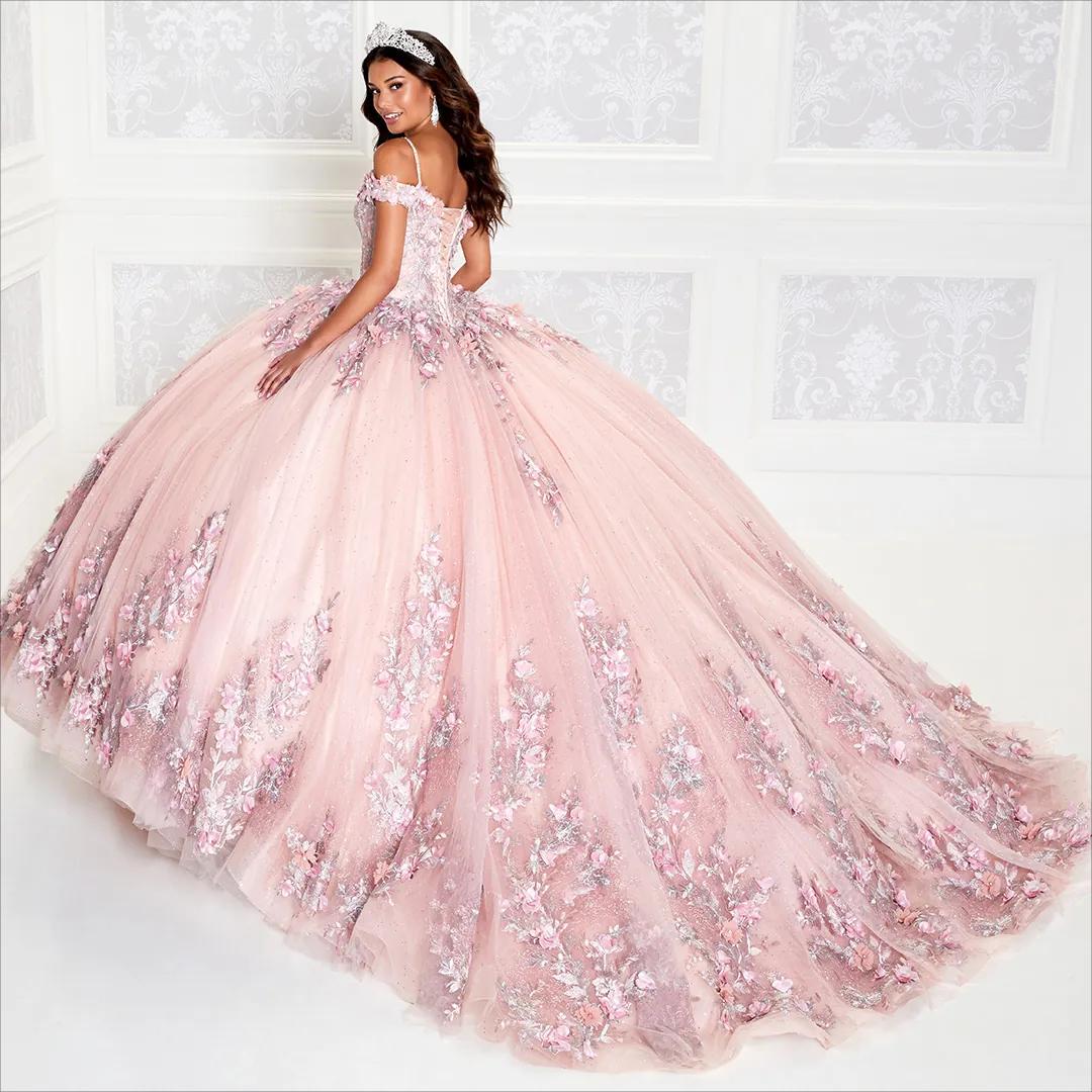 Sparkly pärlstav spetsboll klänning quinceanera klänningar applicerade från axelhalsen paljett prom klänningar tyll svep tåg söt 15 maskerad klänning