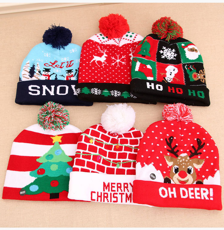 13 styles chapeau d'éclairage de Noël hiver tricot en tricot chauds de bonnet de cocotte