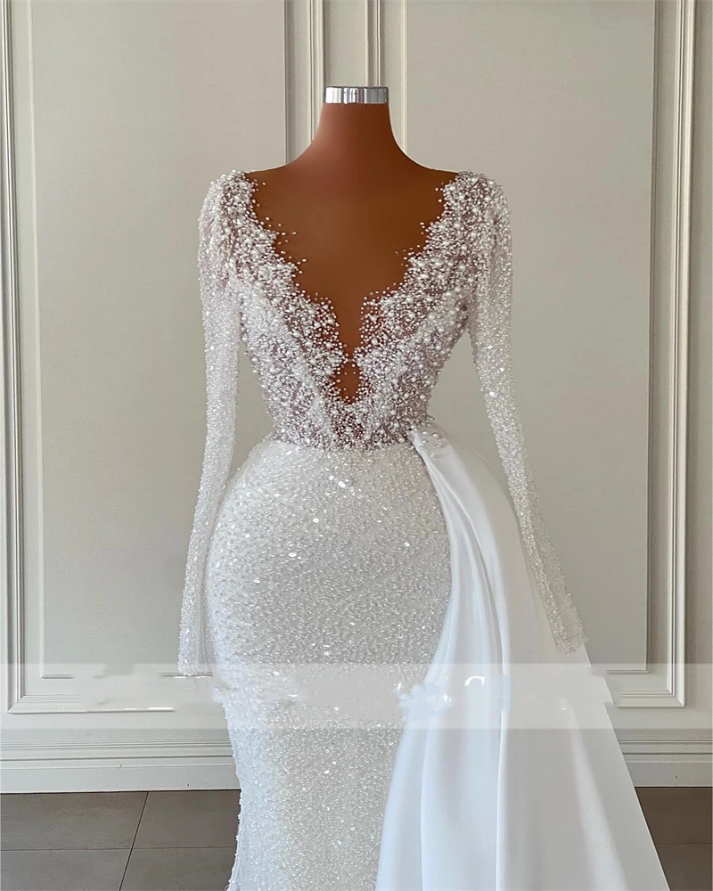 Modern Plus Size Mermaid Wedding Dress 2023 Sexy Sheer Neck Long Sleeve Sparkly Beaded Sequins Bridal Party Gowns