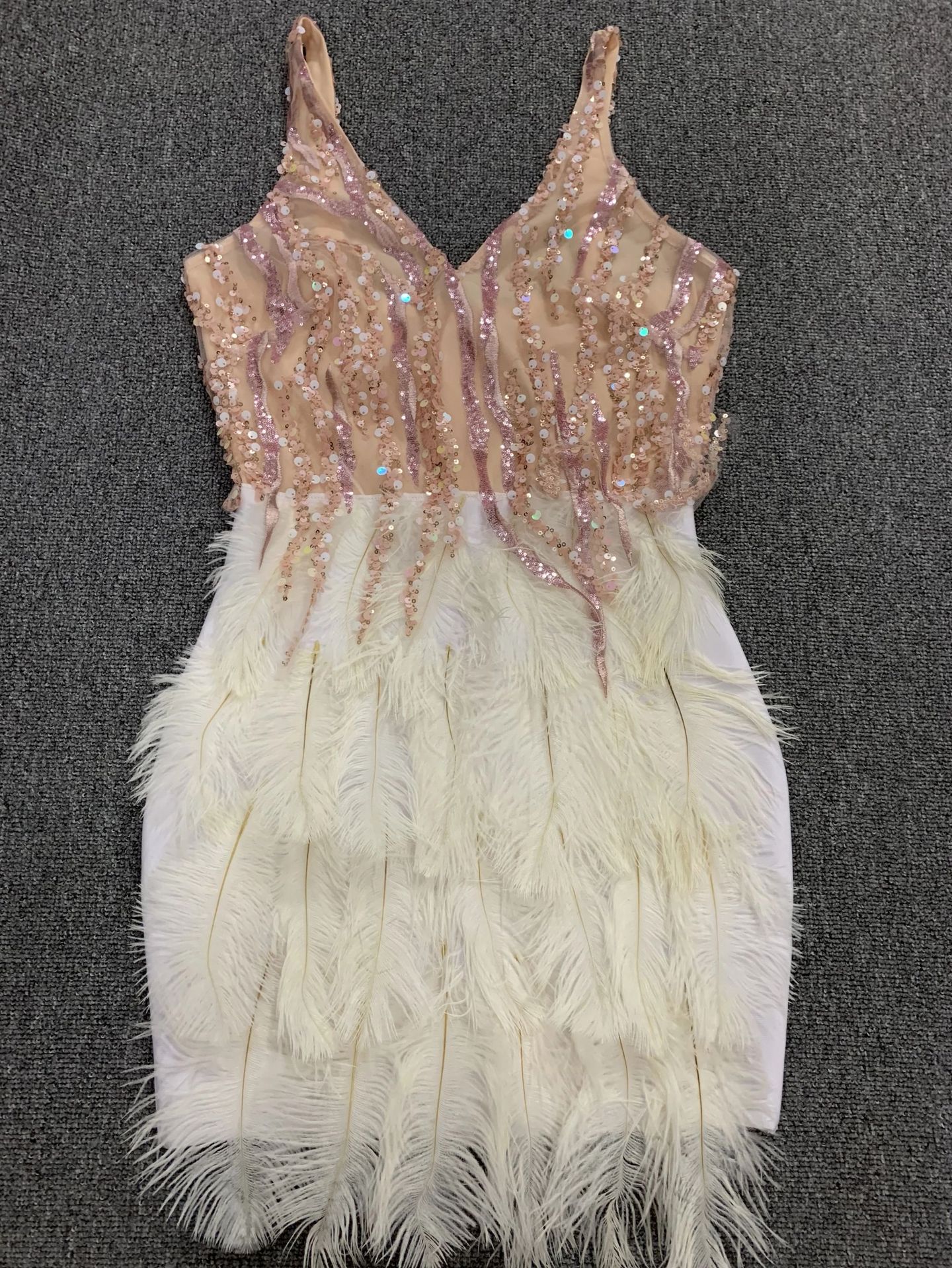 2022 Feathers Rayon Bandage Dress Elegant Night Club Party Sexy Dress Fashion V-Neck Slim Short Dresses For Women Clothes