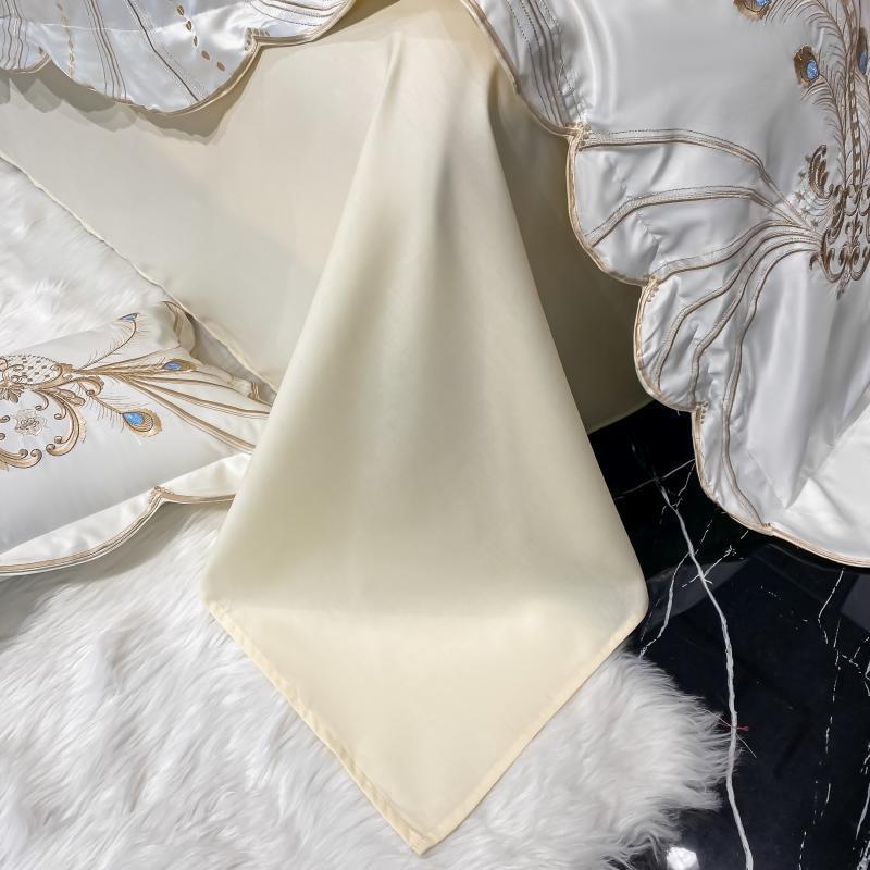 Ensembles de literie Ensemble de literie brodé de plumes d'or ensemble de literie de luxe en Satin de coton Beige couleur unie housse de couette drap couvre-lit taies d'oreiller 221010