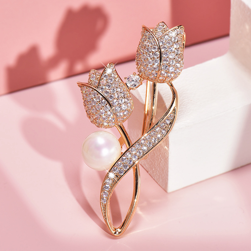 Broche de Crystal Pearl for Women Feminito Facos de Luxúria Acessórios de Jóias Buckle Gold Silver Broches Pins Lady