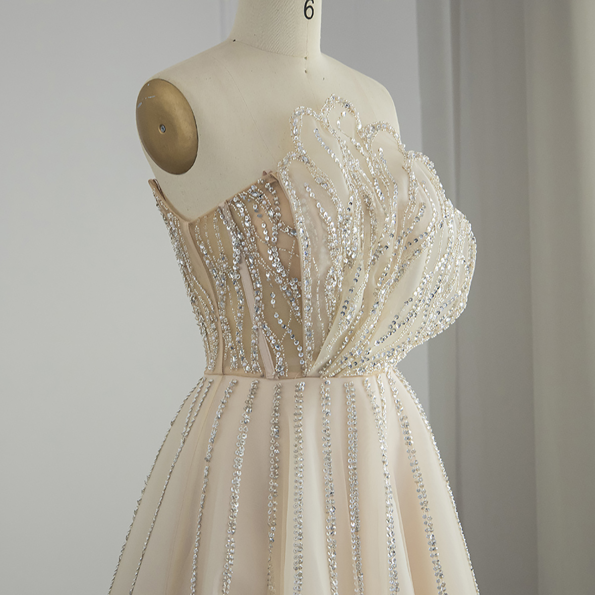 Elegant Prom Empire-jurken Organza Net Ruche Paillette Strapless mouwloze mouwloze veter-lacentjes clubjurk op maat gemaakte formele avondjurk sweep plus size