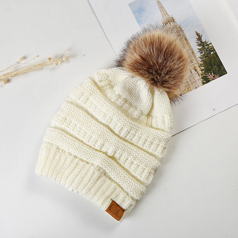 2022 Boże Narodzenie CC Dorosłe zima ciepła kapelusz Kobiety miękki kabel Knoos Knitted Pomyka dziewczyna narciarstwo Bożego Narodzenia B16