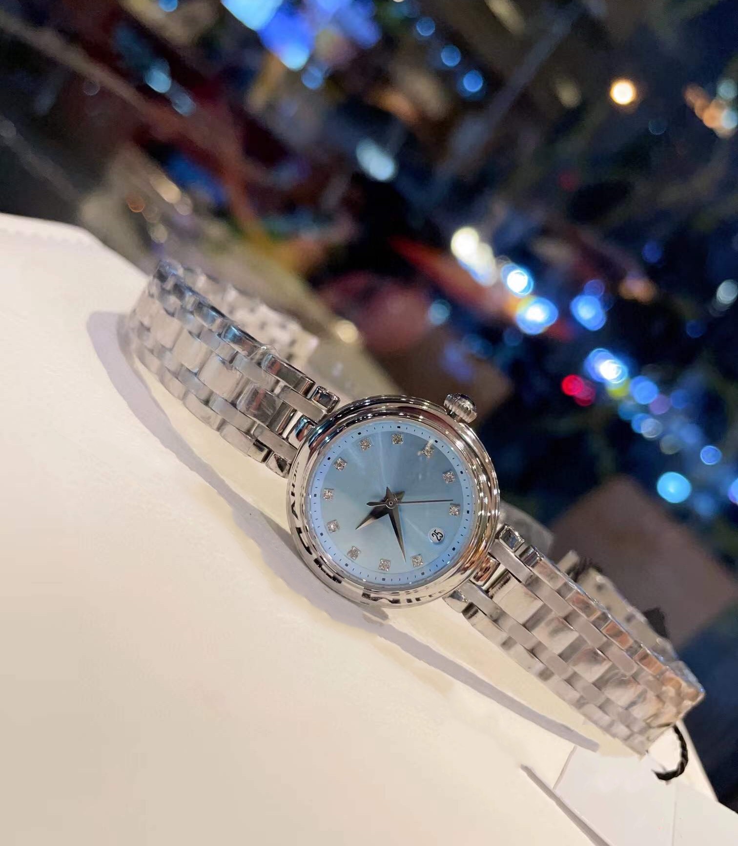 New Lady Quartz Wristwatch Waterproof Silver Blue CZ Zircon Watches Women Number Calendar Watch Female Stainless Steel Clock 26mm