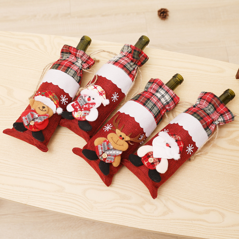 4 -stcskerstdecoraties wijnfles dekking wijnfles tas sneeuwpop Santa Claus Bear Elk Moose Toppers ornamenten voor huis Kerstmis Nieuwjaar Dinertafel Decor