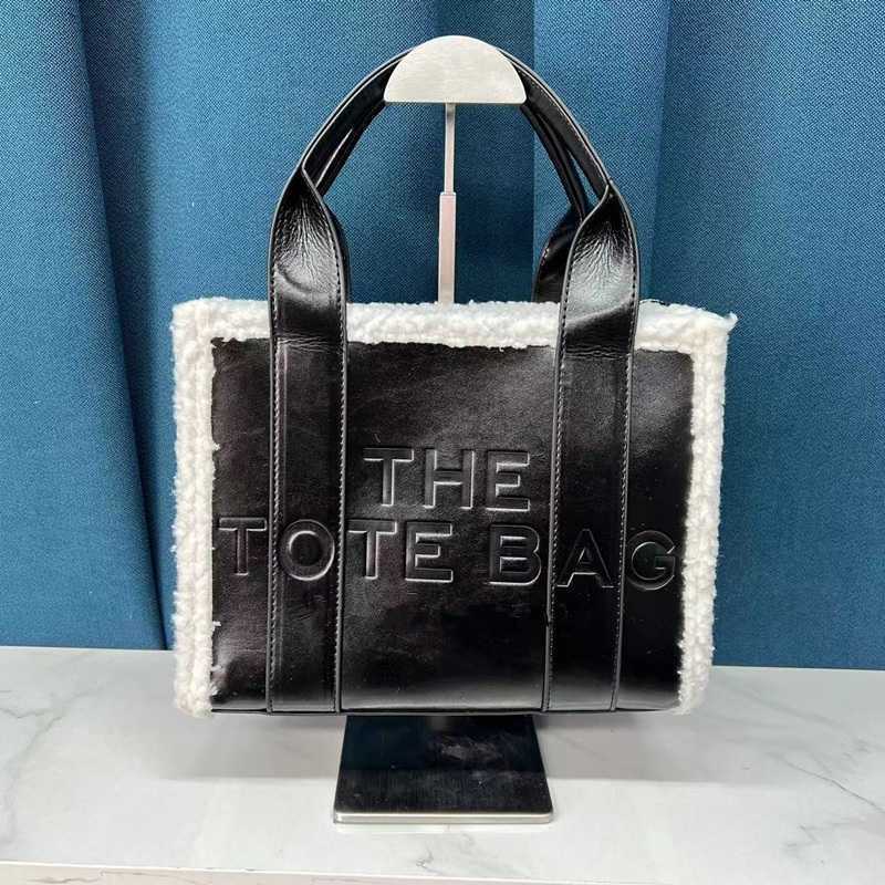 The Tote Bag Womens 2022 Fall And Winter New Fashion Embossed Letter Fashion Crossbody Shoulder Messager Bags259c