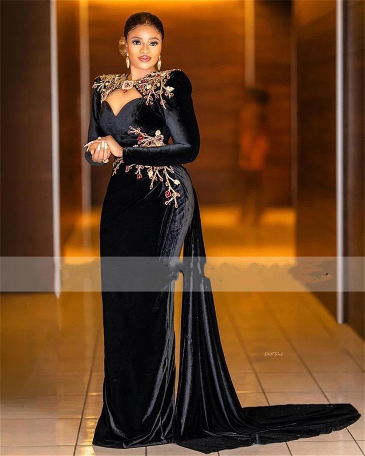 2023 Black Long Mermaid Evening Dresses Wear Velvet Jewel Neck Keyhole Plus Size Lace Appliques Formal Party Gowns Prom Dress Vestios Long Sleeves