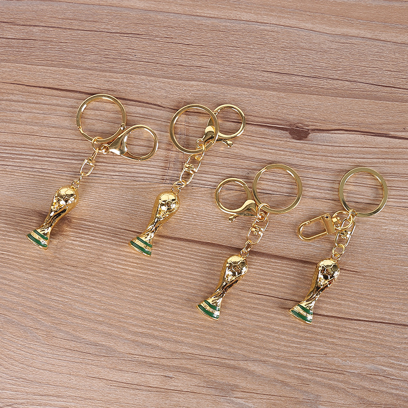 Collectable 2022 Qatar Hercules Cup Gift Keychain Alloy Alloy Creative Football Key Chain Charphy Trophy Souvenir