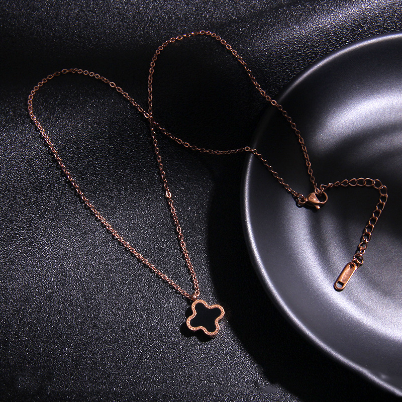 Designer-Halskette Frauen Diamant Halsketten Luxusschmuck Titanium Stahlkette Gold-plattiert Kupfer Anhänger niemals verblassen