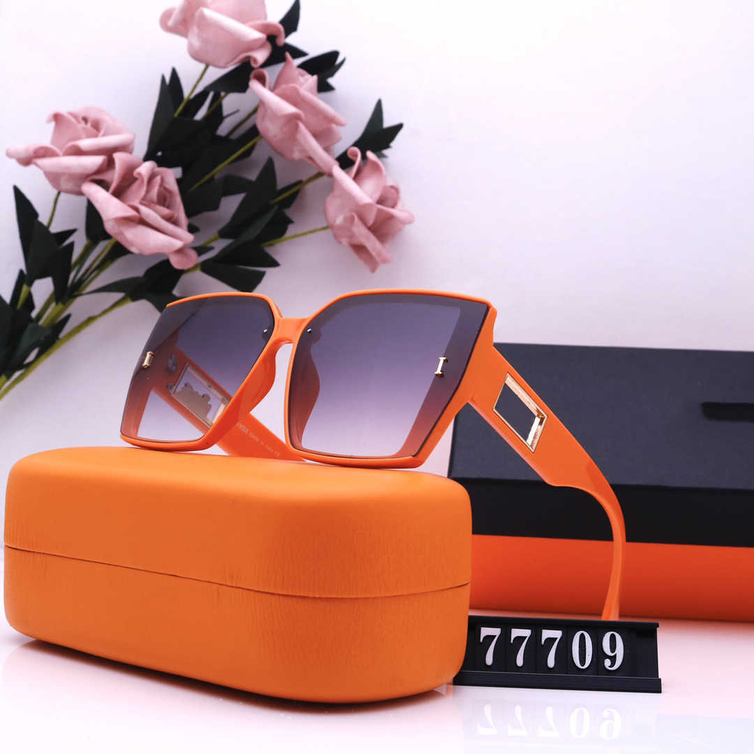 Lunettes de soleil couple de mode Luxurys Designers for Women Mens Designer Sun Glasses Outdoor Drive Holiday Summer Femme Polarisée Sungass B 255o