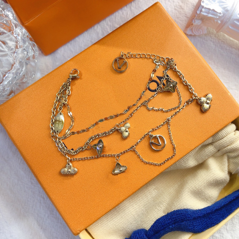 Kvinnors tre lager armlets mode länk kedjor designer smycken pläterade 18k guld charm vänskap rostfritt stål smycken kvinnor347n