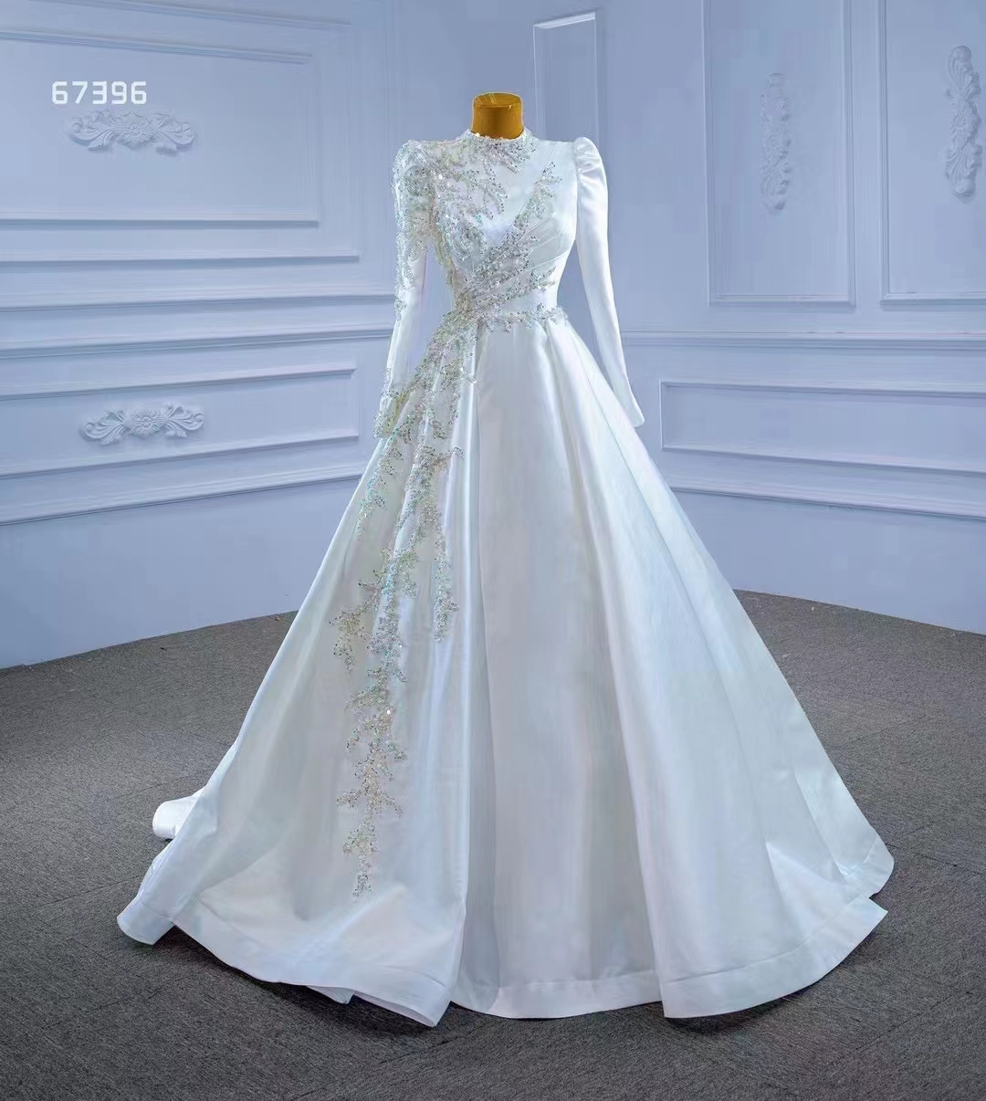 luxo branco de manga comprida no pescoço pérolas de renda de lacas de noiva vestido de noiva sm67396
