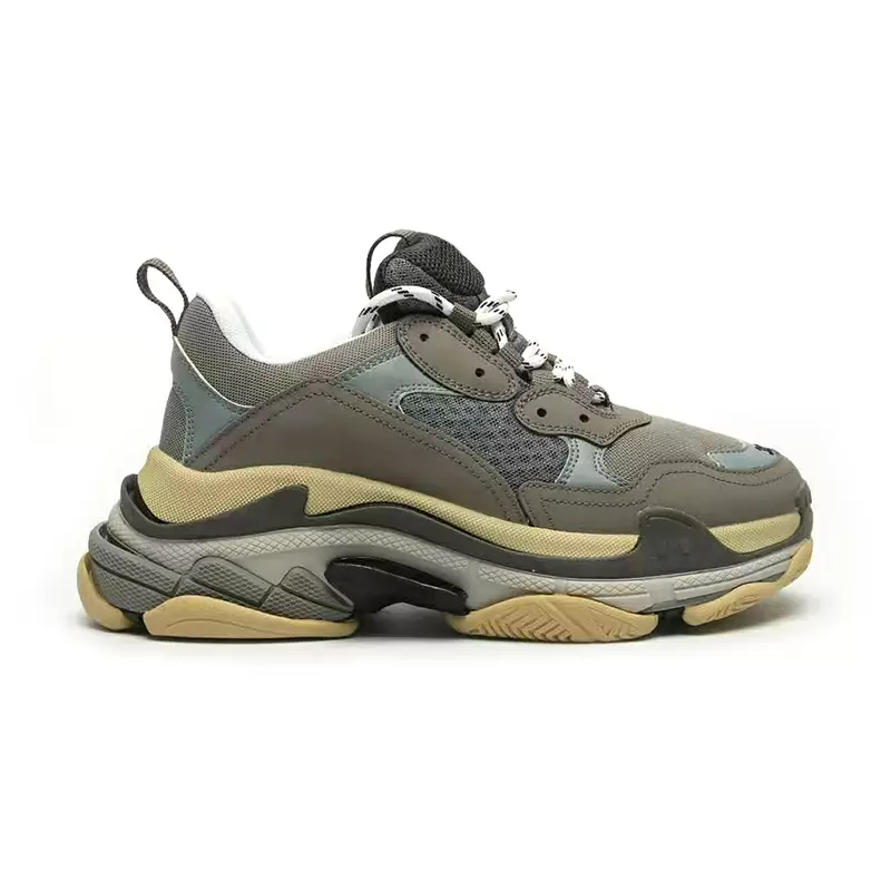 Triple s Herr Kvinnor Fritidsskor Lyxiga Sneakers Plattform Klar sula Svart Vit Beige Blågrön Blå Uppfödd Röd Rosa Herrsneakers Jogging Promenad Mode