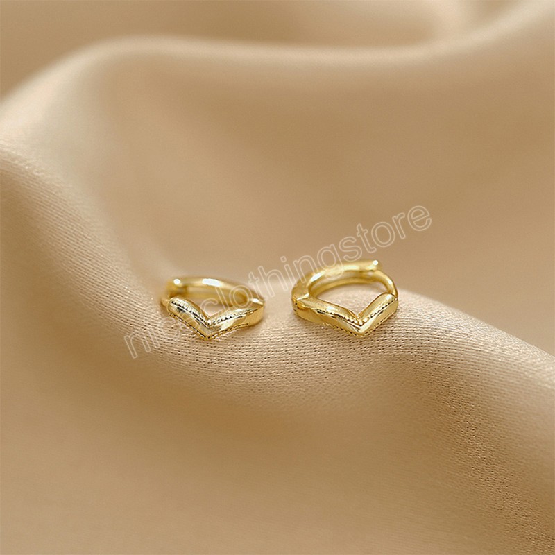 Pendientes de aro de circón de cristal para mujer, pendiente de cartílago Huggie, acero quirúrgico, Color dorado, hélice, Tragus, Piercing en la oreja, joyería