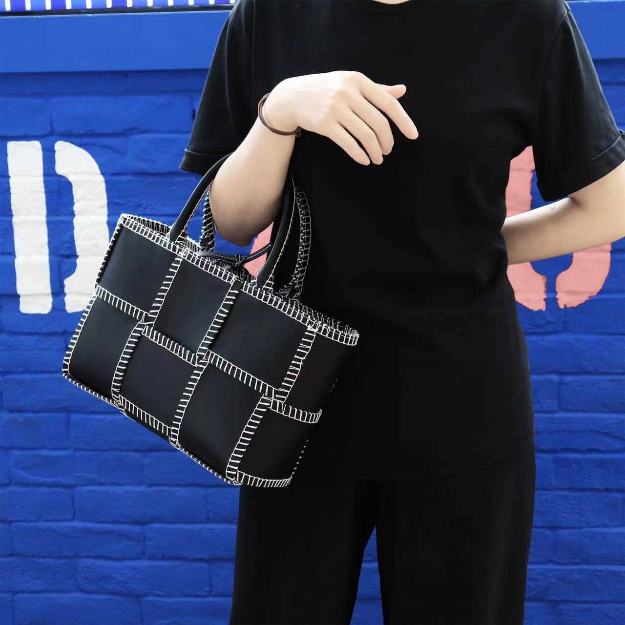 Axelväskor Kvinnors mode sömmar handväska och pursar äkta läder Big Square Luxury Designer Tote 221017