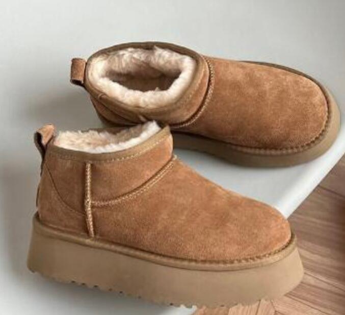 Vinter Kvinnor Plattform Stövel Klassiska Mini Stövlar Kvinna Mode Päls Fluffig Tjock sula Snow Boots