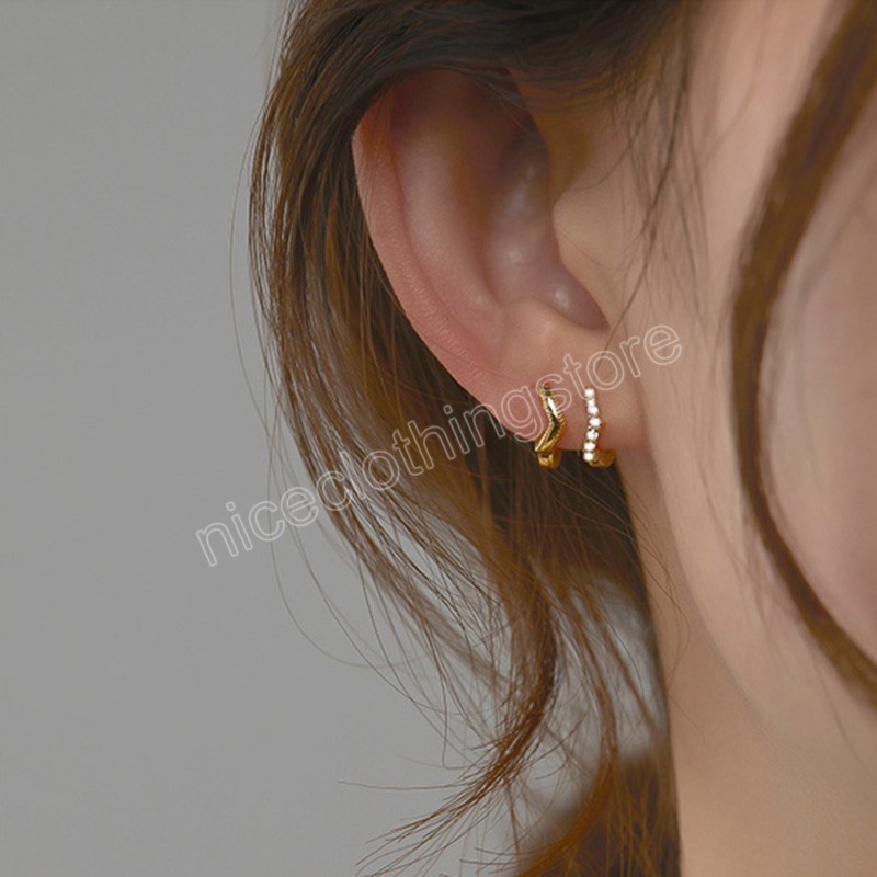 Pendientes de aro de circón de cristal para mujer, pendiente de cartílago Huggie, acero quirúrgico, Color dorado, hélice, Tragus, Piercing en la oreja, joyería