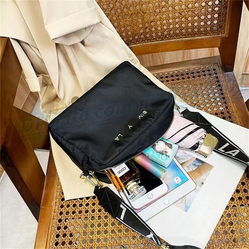 최고 디자이너 대용량 어깨 가방 남성 여성 패션 크로스 바디 백 넥타이 염화 나일론 플래시 스트랩 멀티 컬러 클러치 백 카드 가방 지갑