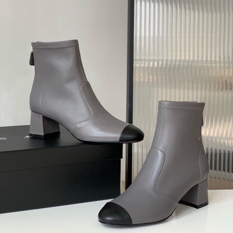 2023 Designer-Damen-Rundkopf-Martin-Stiefel, Luxus-Mode-Leder, einfarbig, kurze Stiefel, Herbst-Winter-Dame, viele Kollokationen hinter dem Reißverschluss, breiter, dicker Schuh