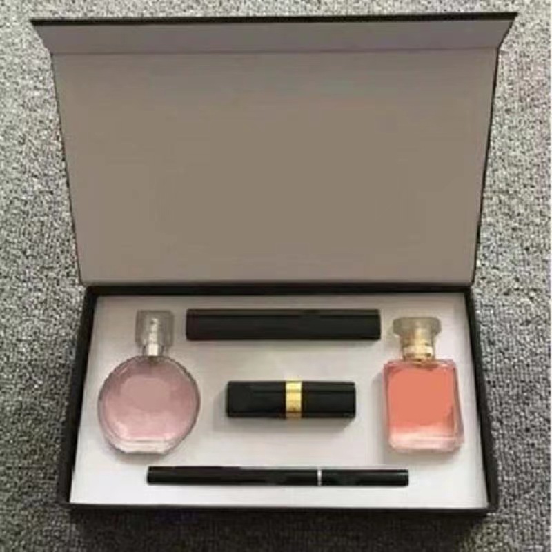 Conjunto de maquiagem PERFUME Rímel Lipstick Deliner lápis 5 em 1 Conjunto de presentes