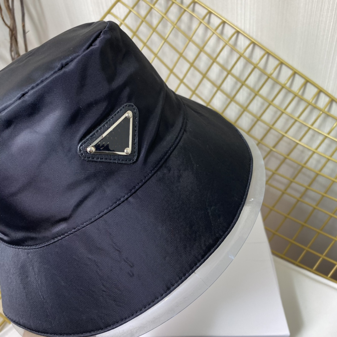 Hemtextil hink hatt baseball mössor monterade hattar för kvinna klassisk stickad casual utomhus sommar sunhat andningsbara fedora kvinnor brim designer hinkar hinkar hattar