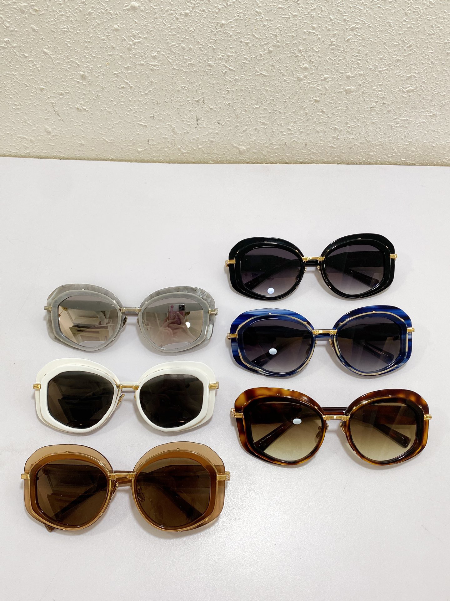 Nouvelles lunettes de soleil de créateurs de design de mode pour hommes pour hommes Forme les lunettes populaires pour femmes lunettes de lunettes extérieures uv400 pr231f
