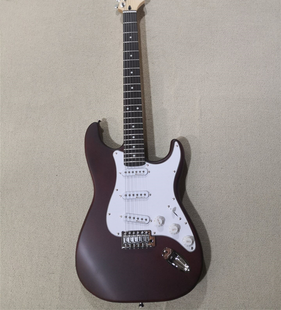 La guitarra el￩ctrica de cuerpo rojo oscuro mate con hardware cromado se puede personalizar el diapas￳n de palo de rosa
