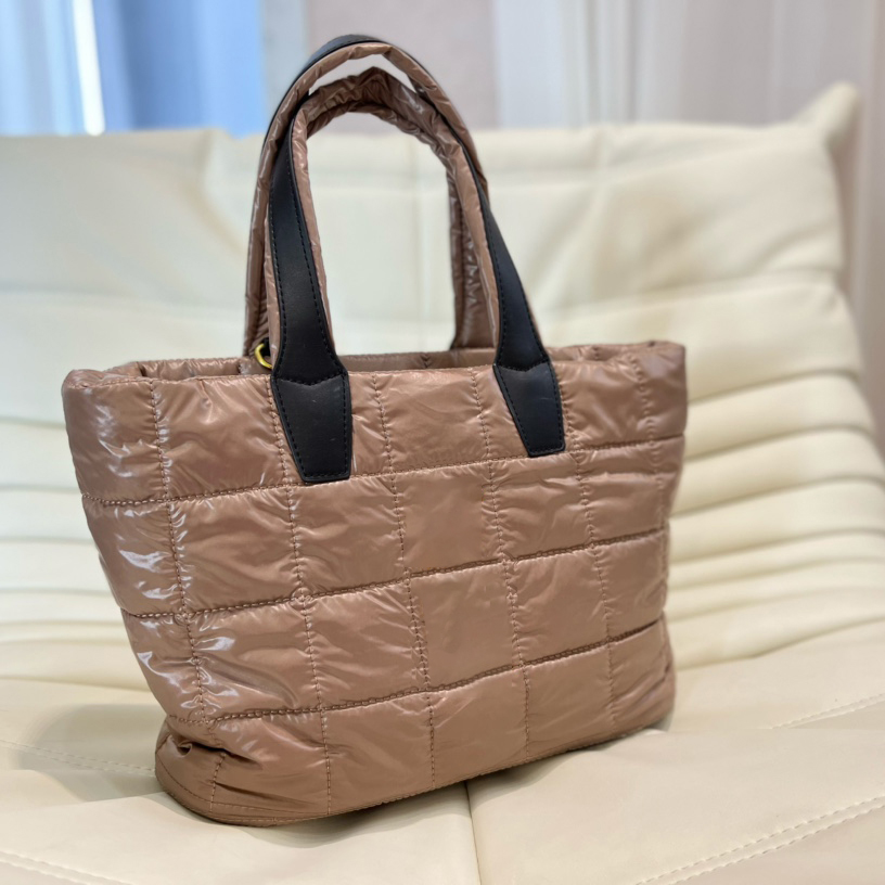 Nuova borsa di design Borse a tracolla da donna di lusso Borsa a tracolla di design Portafoglio femminile Borse 2022 ad alta capacità Tinta unita Vestiti imbottiti in cotone letteraTotebag