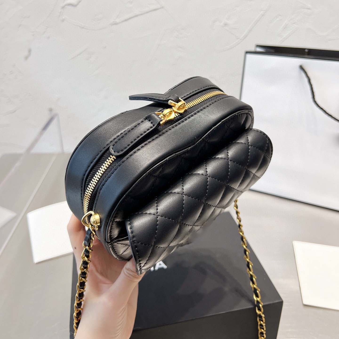 Designer väskor totes kvinnor handväska lyx klassisk kedja skarv märke imitation hjärtväska mode läder fast checker plånbok middag väska