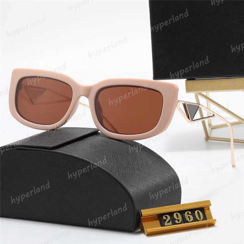 Lunettes de soleil de luxe Symbole Femme Lunettes de soleil de luxe Summer Casual Mens Lunettes Full Frame Designers Sunglass avec boîte Femmes E312j