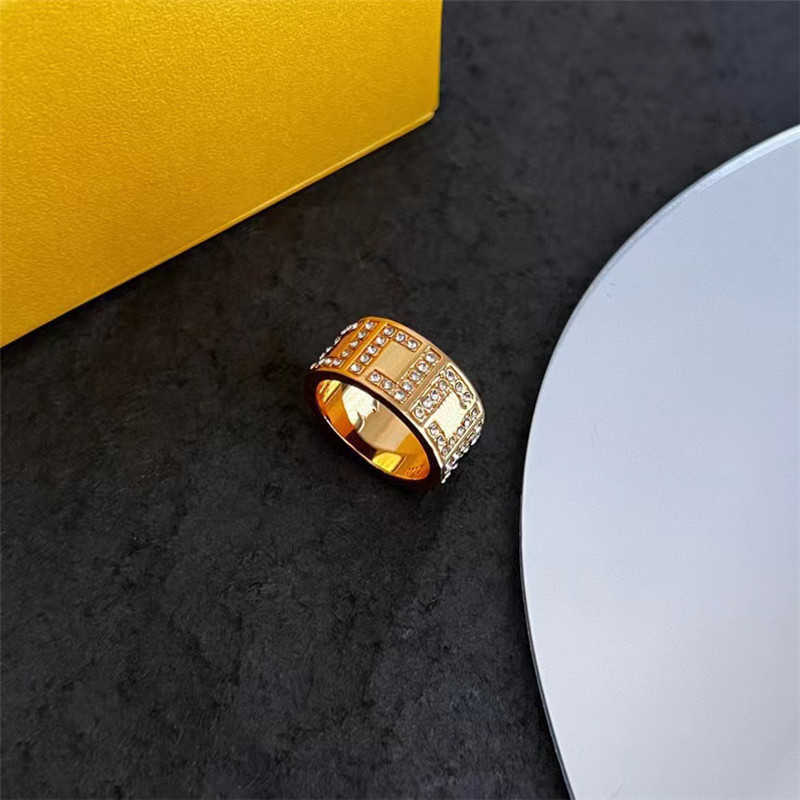 Hochwertiger Volldiamant Herrenringe Verlobungsgeschenk für Frauen Designer Paar Liebesringe 925 Silber Gold Ringe Frau F Schmuck Wi246t