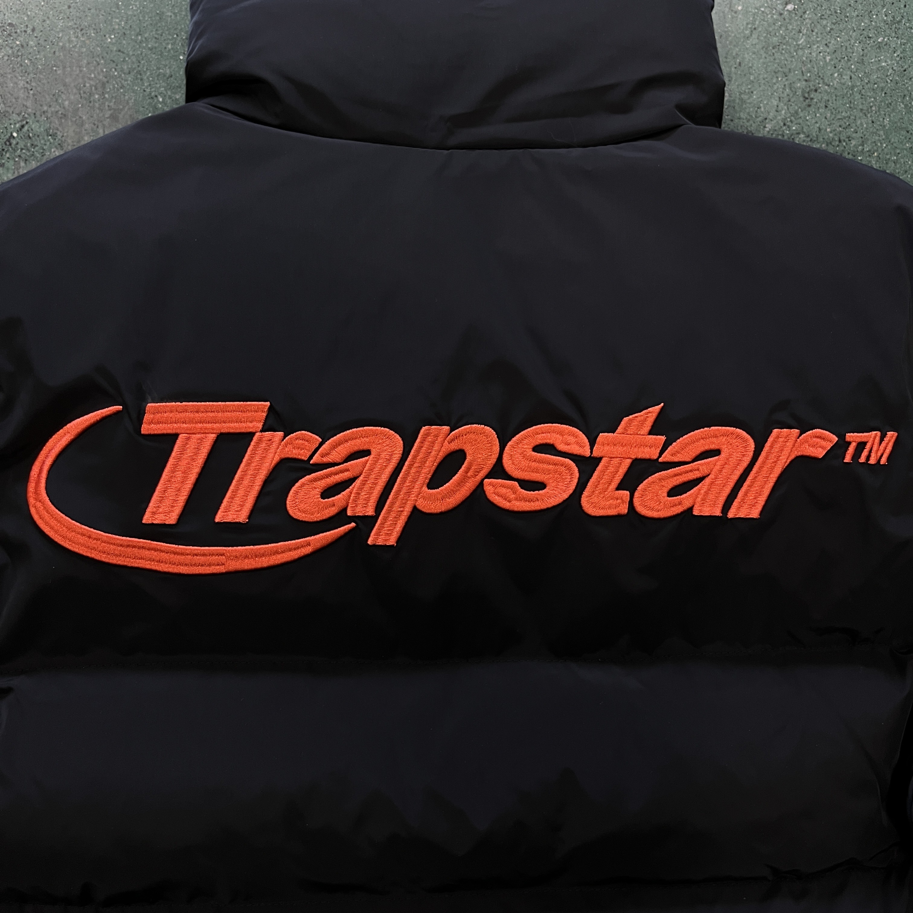 Men's trapstar down jacket black blue embroidery red warm white duck down popular London street hip-hop rapper