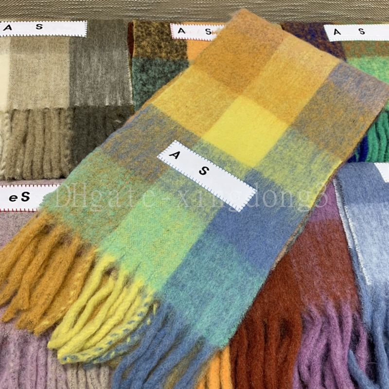 Winter Sacrf Designer Cashmere como lenço masculino Women Studio Shawl Rainbow Color Color Tassel Lenços de moda quentes e confortáveis ​​pashmina com caixa