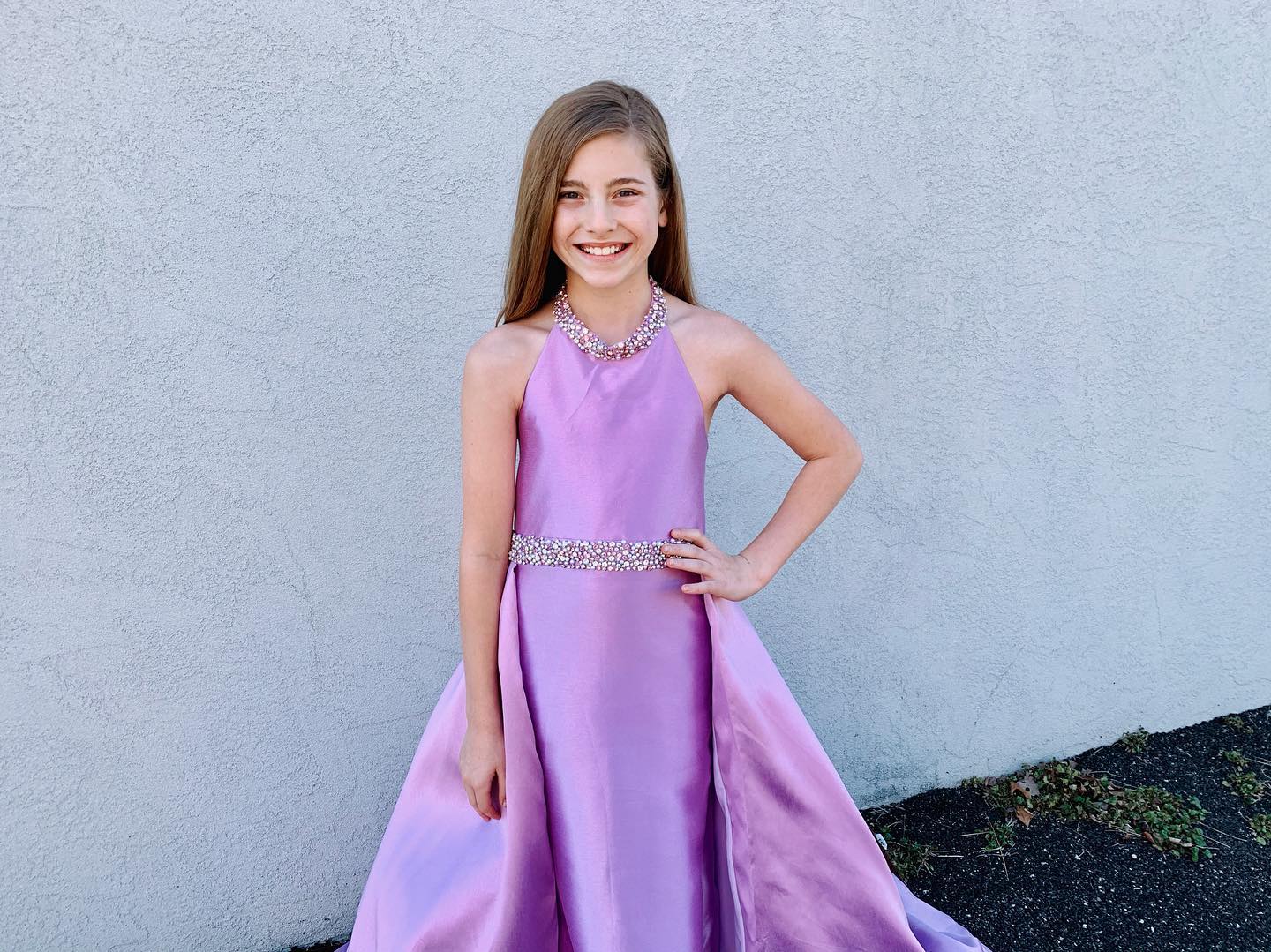 Überrock-Festzug-Kleid für Mädchen, 2023, mit Perlen verziert, Taille, Neckholder, formelles Partykleid zum Geburtstag kleiner Kinder, Kleinkinder, Teenager, bodenlang, Königsblau, Rot, Lila, Satin, tailliert