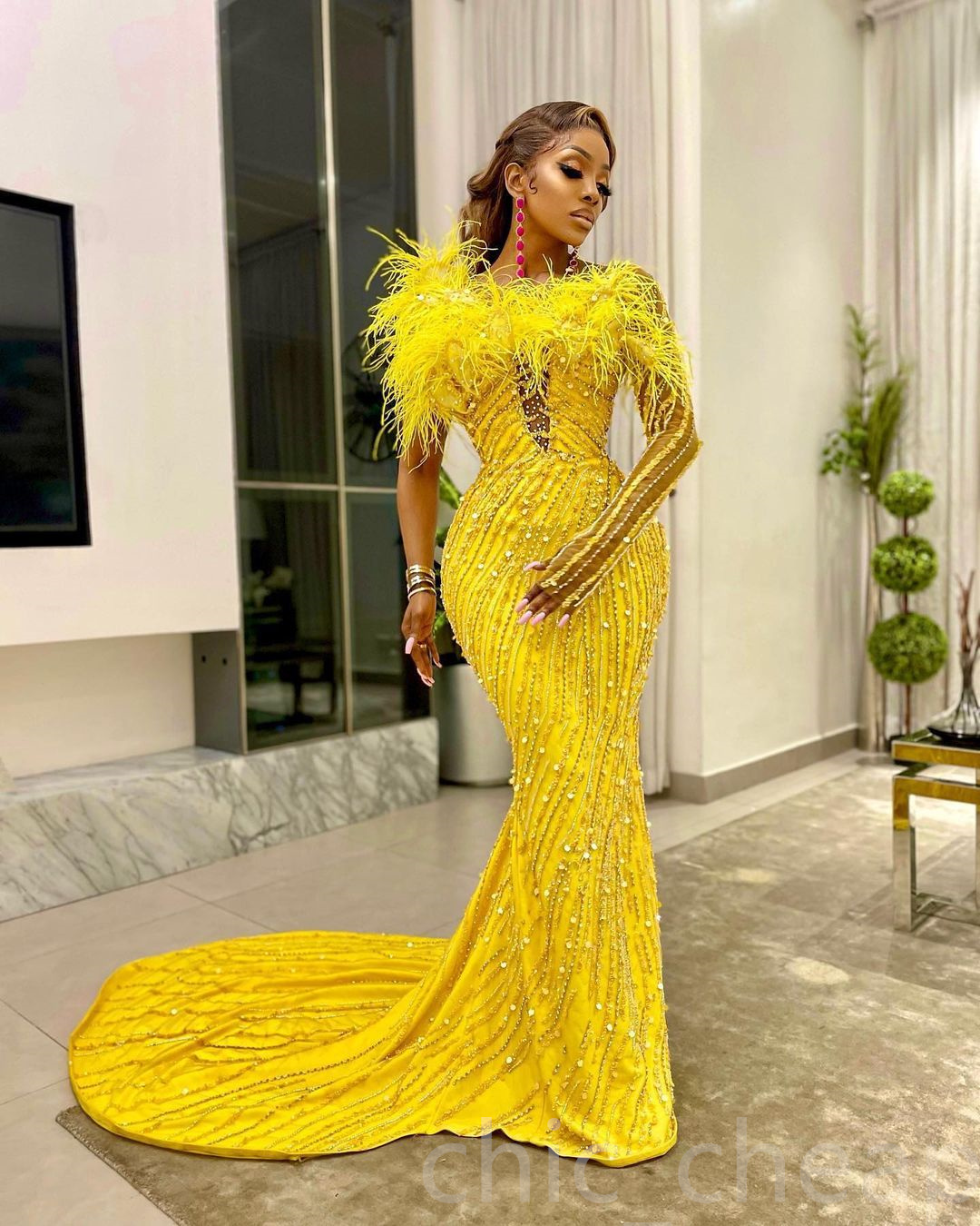 2022 Árabe Aso Ebi Amarelo Sereia Prom Vestidos de Biço de Cristais de Feather Evening Festa formal Segunda recepção Vestidos de noivado de aniversário ZJ625