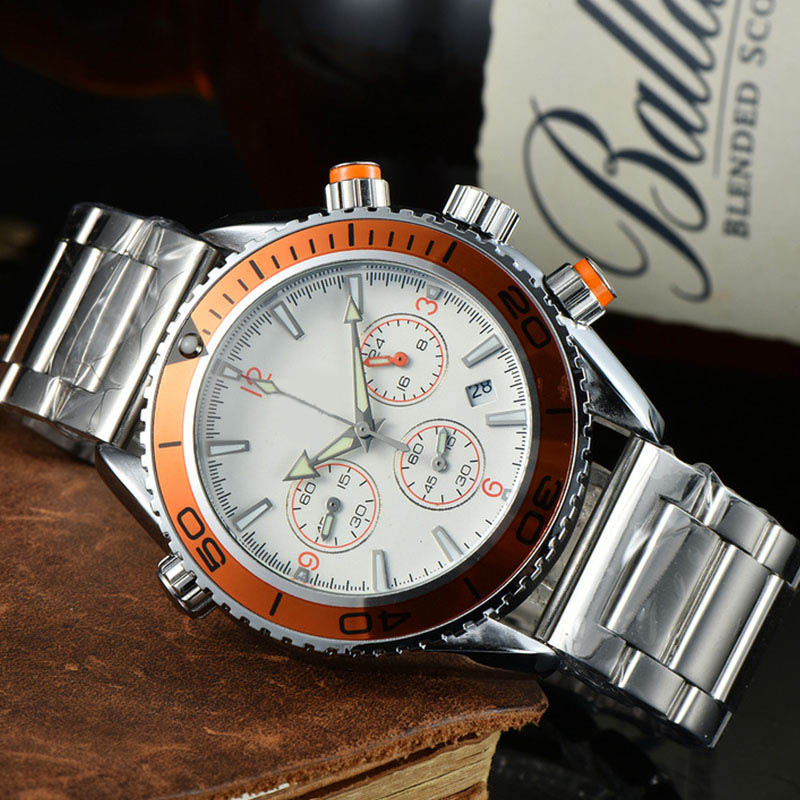Top luxe merk heren quartz horloge mode sport hippocampus 600-serie multifunctioneel stopwatch met drie ogen gloed waterdicht roestvrijstalen horloge