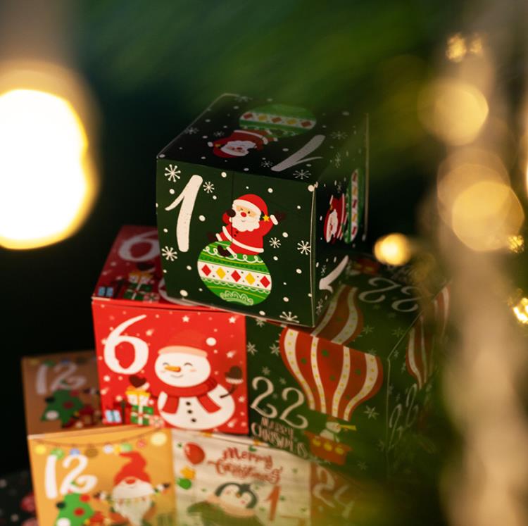 Feliz Navidad Calendario de Adviento Cajas 24 días Papel Kraft Adviento-Cuenta regresiva Cajas de regalo de dulces para niños y familiares Favor SN4733
