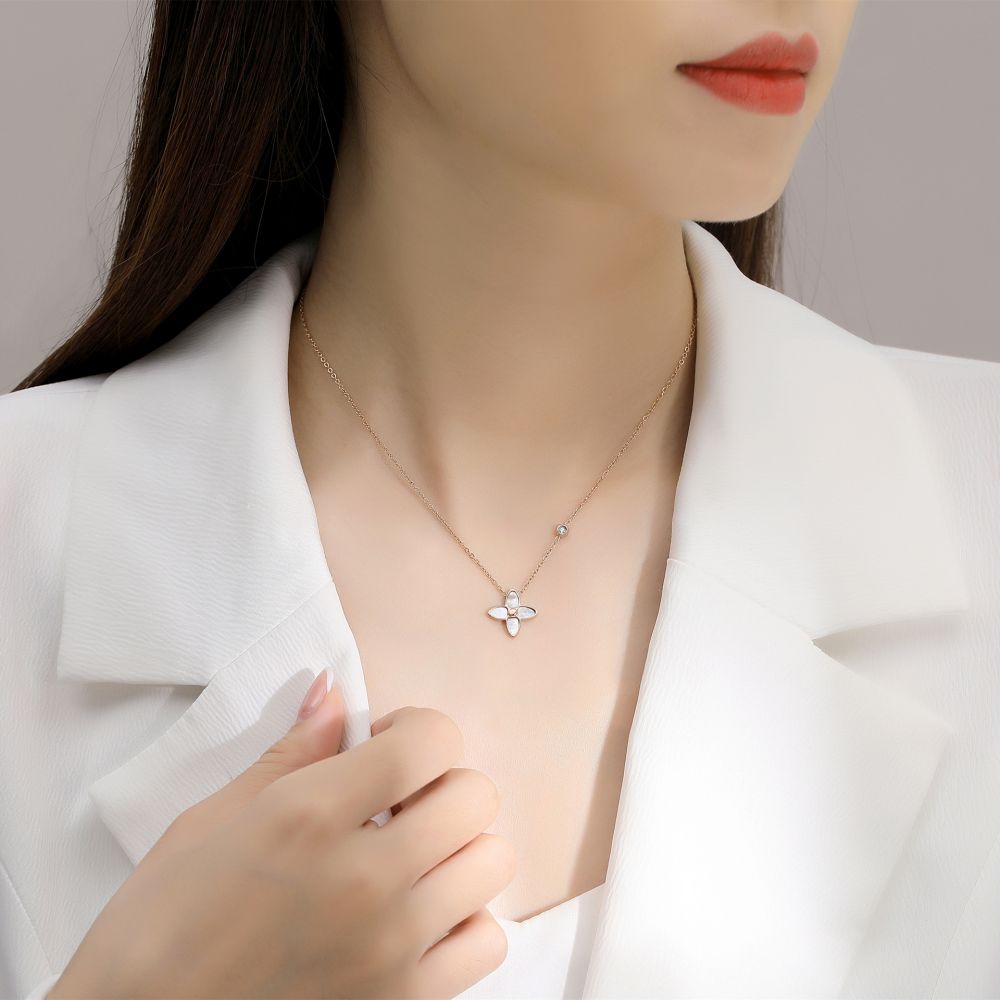 designer ketting sieraden klavertje vier kettingen diamant Sleutelbeenketting Titanium staal Verguld Vervaagt nooit Geen oorzaak Alle239Y