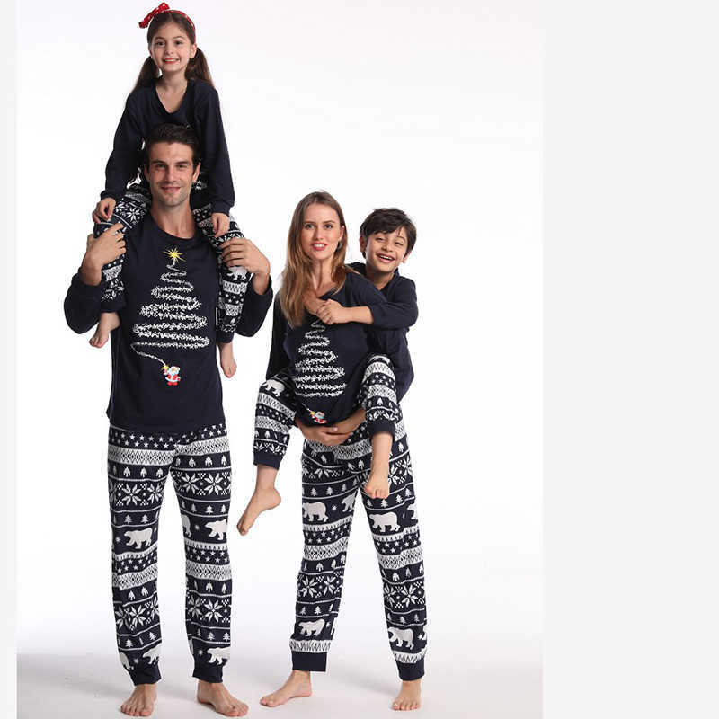 Trajes a juego de la familia 2022 Año Nuevo Invierno Pijamas de Navidad rojos para toda la familia Madre Ropa para niños Parejas Pijamas de Navidad Conjunto de ropa T221021