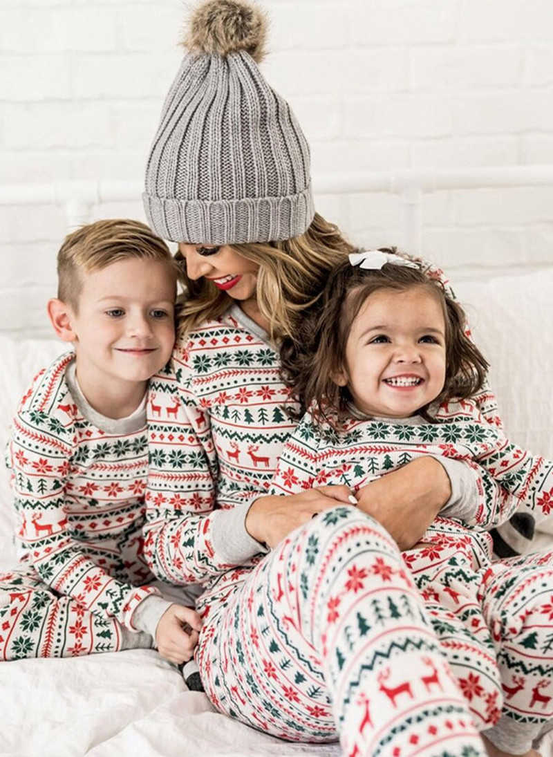 Famille correspondant tenues de Noël famille correspondant tenues pyjamas 2022 mode Noël imprimer adulte enfants costume bébé combinaison famille pyjamas de Noël T221021
