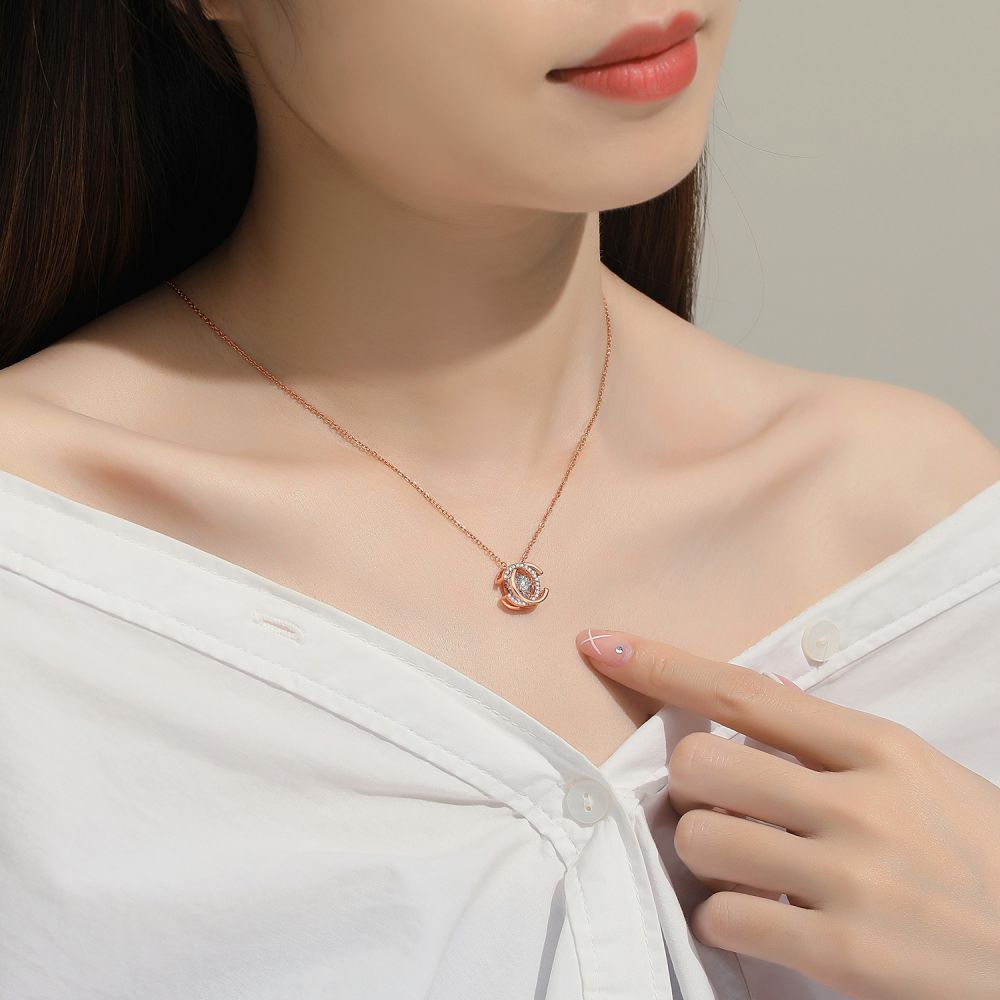 bijoux de collier de créateur Colliers à pendentif diamant Chaîne de clavicule Acier au titane Plaqué or Ne se décolore jamais, ne provoque pas d'allergies;Sto318y