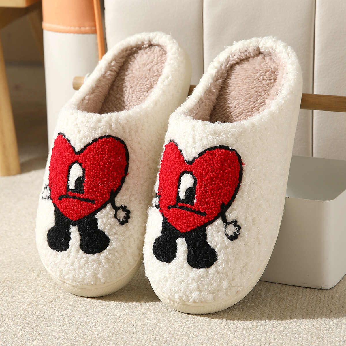 wholesale Accessories Slipper for Womens Cute Red Heart Bad Bunny plush Slippers Slides Ladies Winter Indoor Warm House Slippers