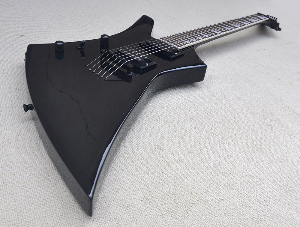 Factory Personalizado de forma inusual La guitarra el￩ctrica zurda con el hardware negro de diapas￳n de palowood se puede personalizar