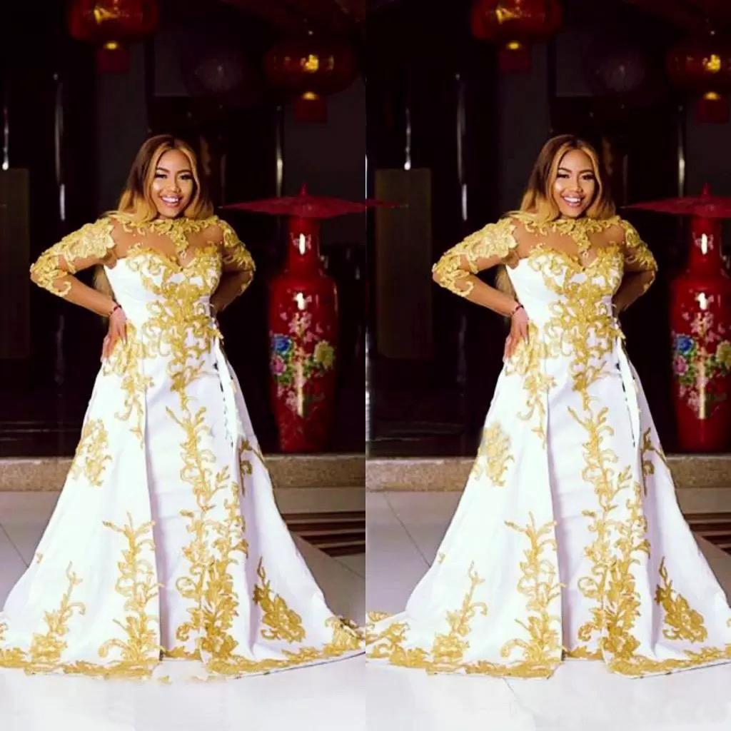 Plus Size Evening Formal Gowns With Long Sleeve Sheer Neck Gold Shiny Lace Applique Dubai Arabic African Prom Dresses