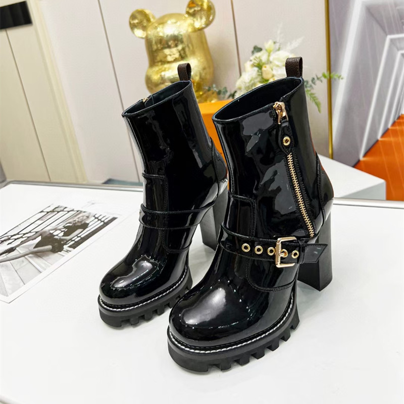 Designer Martin Boots and Side Zipper Dancing Ankle Boots Ladies Black Non-Slip Leather Round Toe Autumn Winter Quality Casual Work Thick Mid Tube Wedding Women Shoes